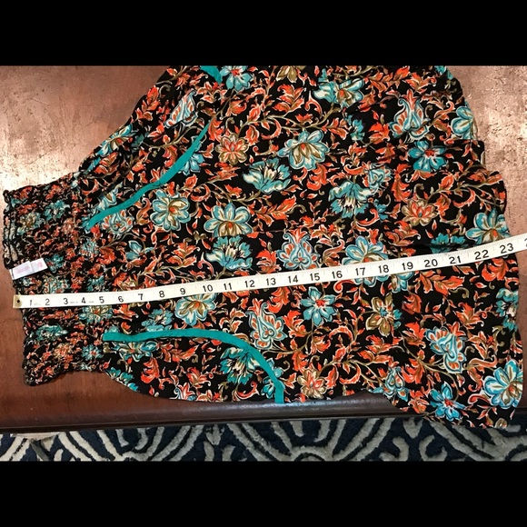 Size Small, Xhilaration,  (WITH FLAW - See ⬇️ - Picture 3 of 8